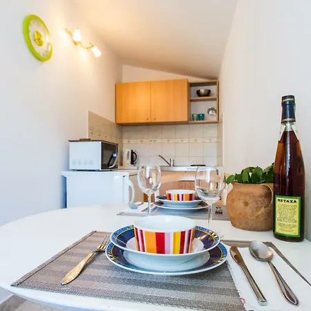 Luka Apartment