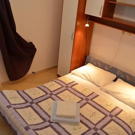 Luka Apartment Baška