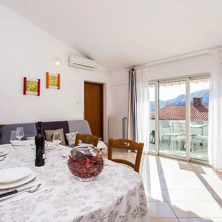 Apartmán Luka *